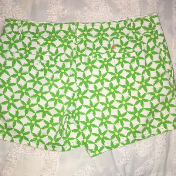 Lilly Pulitzer Shorts - Picture 2 of 3